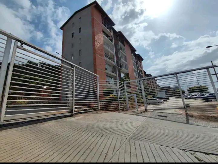 Apartamento Frente Al Aeropuerto De Maiquetía Kültér fotó