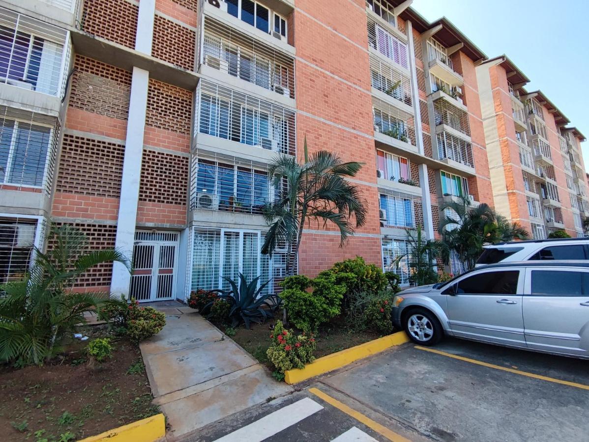 Apartamento Frente Al Aeropuerto De Maiquetía Kültér fotó