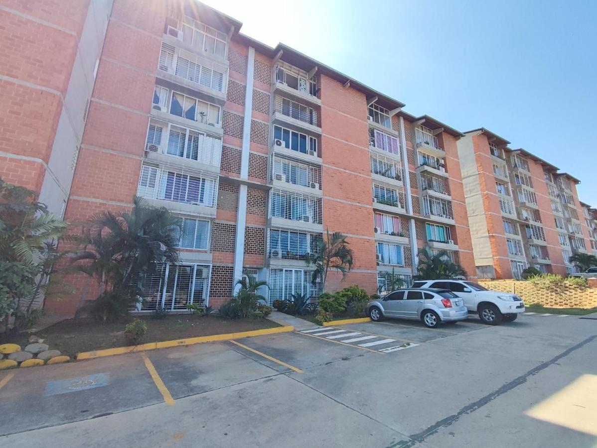 Apartamento Frente Al Aeropuerto De Maiquetía Kültér fotó