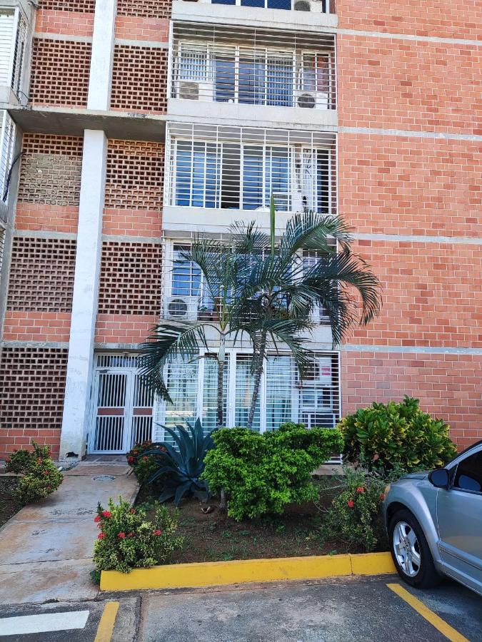 Apartamento Frente Al Aeropuerto De Maiquetía Kültér fotó
